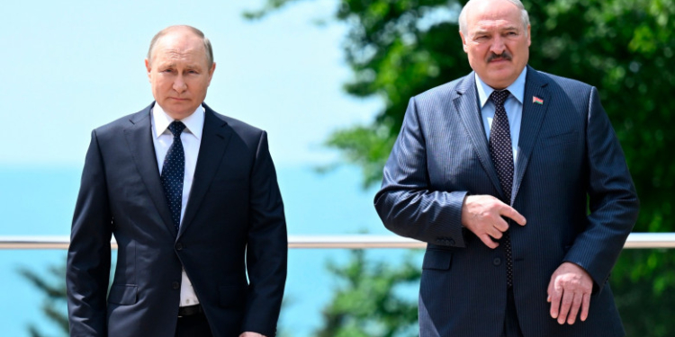 Lukașenko bagă Belarus în război de partea lui Putin. Trupe comune vor fi desfășurate împotriva Ucrainei