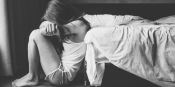 O femeie din Giurgiu a fost sechestrată timp de 10 zile de iubitul ei. Bărbatul a fost reţinut