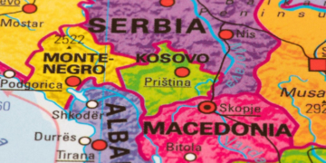 UE convoacă o reuniune de urgență cu Serbia și Kosovo din cauza tensiunilor între Belgrad şi Pristina