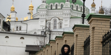 Ce au găsit serviciile secrete ucrainene la percheziția unei mânăstiri din Kiev, veche de 1.000 de ani, folosită de ruși pentru sabotaj