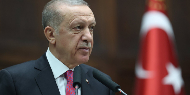 Erdogan sugerează că s-ar putea reconcilia cu Bashar al-Assad: „În politică nu există resentimente eterne”