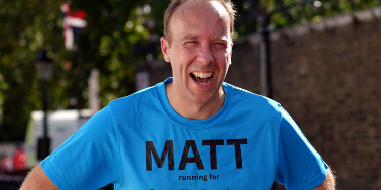 Fost ministru britanic, exclus din Parlament pentru că s-a înscris la un reality show unde va mânca insecte