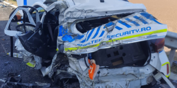 Mașină făcută praf într-un accident pe A1. Aparține chiar echipajului de pază al autostrăzii