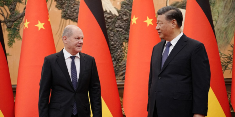 Xi Jinping l-a avertizat pe Putin să nu folosească arme nucleare în Ucraina. Scholz: „Cel puţin pe acest subiect am ajuns la un acord”