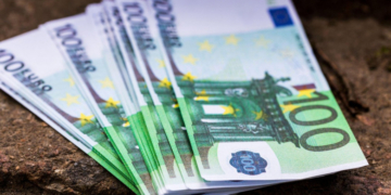 ANI: Un fost consilier al ministrului Petre Daea nu poate justifica peste 180.000 euro