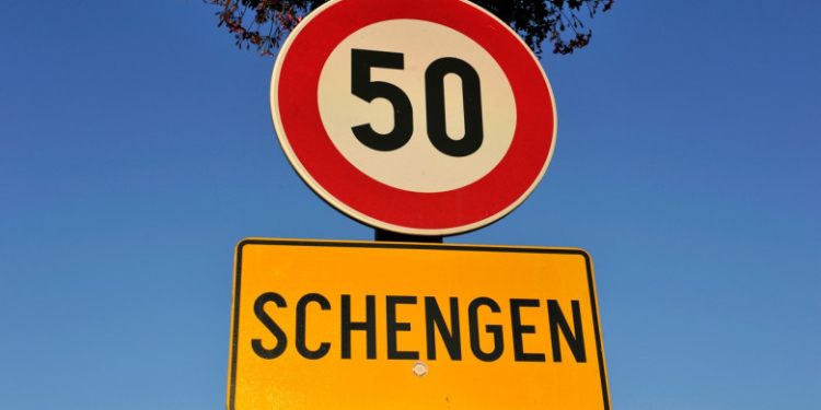 Grupul de lucru pentru Schengen va avea marți o primă discuție privind aderarea României