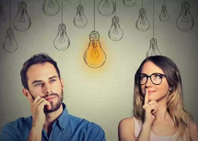 Mașinile noi sunt proiectate să țină maxim 12 ani.