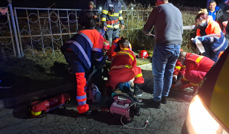 Tânărul care a lovit 6 copii pe trecere a fost reținut. Era băut și nu avea permis