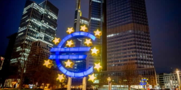 Toate companiile cu capital românesc şi capital străin, membre RBC, anulează colaborarea cu băncile austriece și olandeze