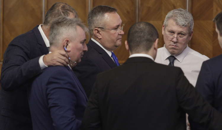 Surse: PNL vrea să ia Dezvoltarea de la UDMR. Ce au discutat liderii partidului la Vila Lac