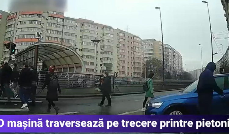 Un șofer s-a comportat exact ca un pieton, traversând cu mașina două treceri și un trotuar din centrul Bucureștiului
