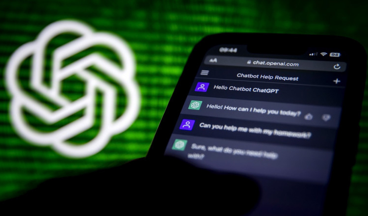 Softul de Inteligență Artificială ChatGPT a luat note de trecere la examene de la prestigioase facultăți de drept și economie