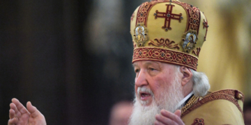 Patriarhul Kirill spune că fuga tinerilor ruși de mobilizare este impusă din exterior de „valori false”