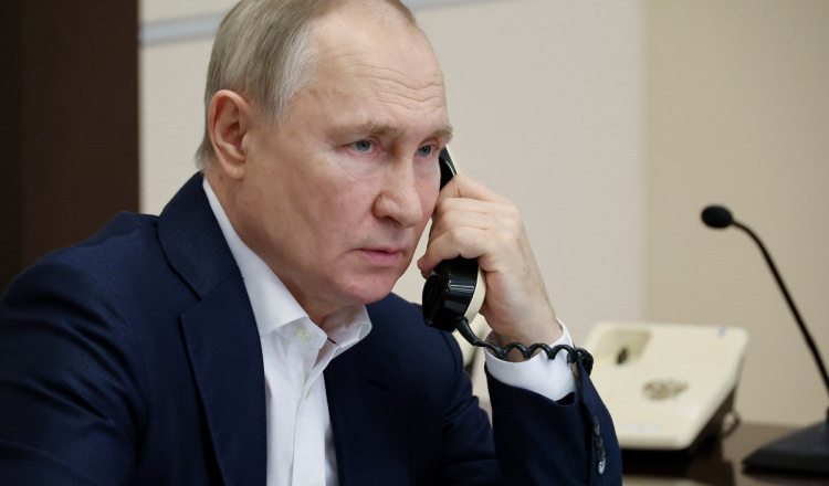 Vladimir Putin i-a spus lui Recep Erdogan că este deschis la un dialog „serios” cu Ucraina, cu o condiție