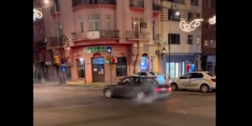 Tupeu în trafic. Un șofer din Constanța a făcut drifturi chiar sub nasul polițiștilor locali