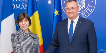 Ciucă a discutat cu ministrul francez de externe despre sprijinul Franţei pentru aderarea României la Schengen
