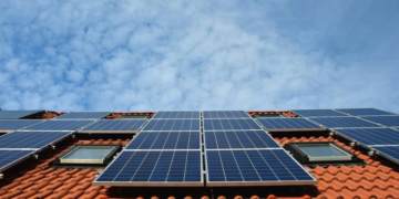 Bugetul pentru fotovoltaice în 2023 va fi de 3 miliarde de lei. Când va demara programul și câte gospodării vor beneficia