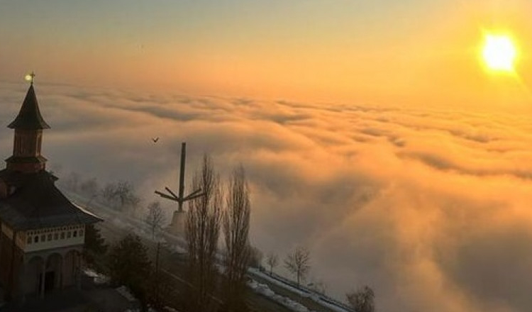 ”Fierbe” Dunărea. Fenomen spectaculos, la Galați