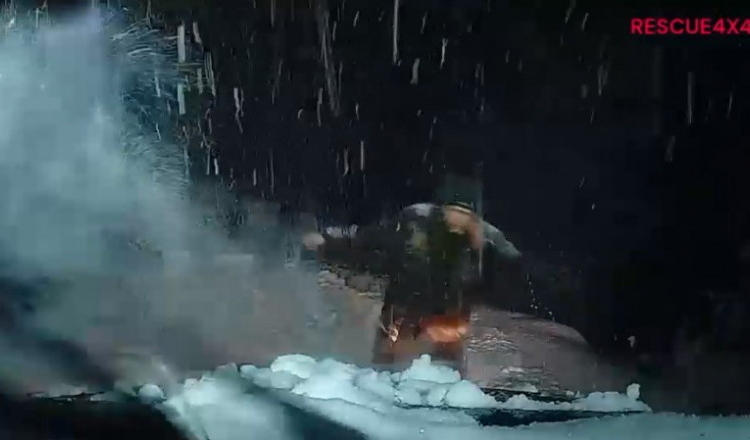 Risc major de avalanșe în Bucegi și Făgăraș. Salvamontiștii vor ca turiștii să primească RO-Alert. Raed Arafat spune că nu se poate