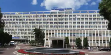 „Corb la corb nu-şi scoate ochii.”Aproape 100 de medici din Spitalul Județean Suceava au semnat o scrisoare de susținere pentru șefa de la Oncologie