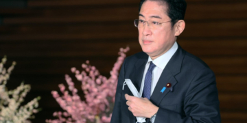 Japonia acordă 5,5 miliarde de dolari Ucrainei la împlinirea unui an de la invazia rusă și îl invită pe Zelenski la summitul G7