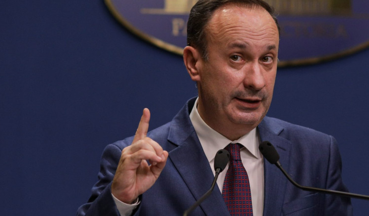 Gorghiu: Vrem să aflăm de la ministrul finanțelor ce se întâmplă cu taxarea OMV Petrom. Dacă cineva a greșit, să spună că a greșit