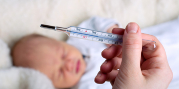 Gemeni de o lună diagnosticați cu gripă, la Timișoara. Medic: „1 din 2 pacienți cu gripă din ultima săptămână, internat”