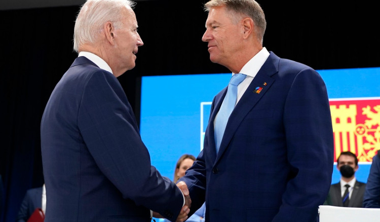Joe Biden se va întâlni cu Klaus Iohannis și liderii formatului NATO București 9 în Polonia