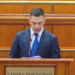 „Foaie verde ananas, papagal ai fost, papagal ai rămas”. Scandal în Parlament, Eduard Novak a fost atacat pentru primele date rudelor