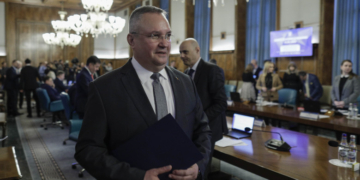 Ciucă: Guvernul va aproba, săptămâna viitoare, proiectul de hotărâre privind plafonarea preţurilor poliţelor RCA