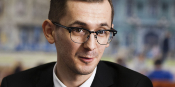 Motivul pentru care Aurescu este atacat de PNL: ”Se arată incapabil de a se așeza voluntar la masă cu cei din conducerea partidului”