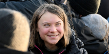 Greta Thunberg și sute de alţi activişti pentru climă dau în judecată statul suedez