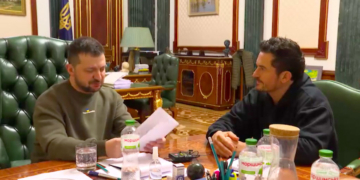 Zelenski, întâlnire cu Orlando Bloom. „Lumea trebuie să audă la fel de intens ca anul trecut că agresiunea împotriva Ucrainei continuă”