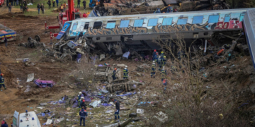 MAE: Un român a murit în accidentul feroviar din Grecia