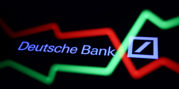 Un nou șoc pe piața bancară. Acțiunile Deutsche Bank au scăzut puternic vineri