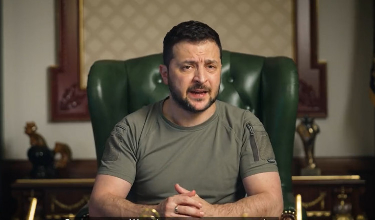 Zelenski cere ca industria nucleară rusă să fie supusă cât mai repede sancțiunilor după atacul cu rachete de joi