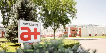 Antibiotice, cel mai important producător român de medicamente generice, a obținut în anul 2022 venituri din vânzări de 100 milioane de euro în contextul unei profitabilități în creștere cu 38%