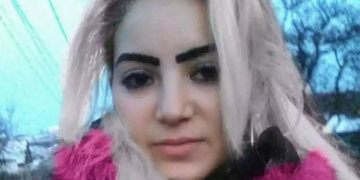 ALERTĂ în Mureș! Poliția caută o tânără de 23 de ani, care a dispărut de acasă împreună cu fiica ei de trei ani