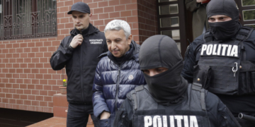Dan Diaconescu, dus la audieri. Este acuzat că ar fi vrut să cumpere virginitatea unei minore și că ar fi plătit două gemene pentru sex