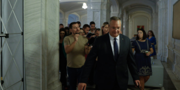 Surse: Scandal în PNL, înaintea ședinței BPN. Blaga: „Am ajuns ospătarii PSD”. Rareș Bogdan s-a propus vicepremier și la Transporturi