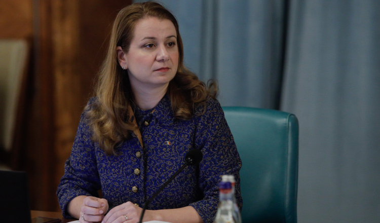 Ligia Deca, la Ora Guvernului: Vă asigur că în pachetul de legi ale Educaţiei nu veţi regăsi niciunde sintagma „diversitate sexuală”