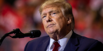 A început procesul împotriva lui Donald Trump, în care este acuzat că ar fi violat o jurnalistă în anii ’90