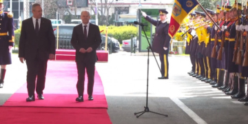 Cancelarul Olaf Scholz, primit de premierul Nicolae Ciucă la Palatul Victoria