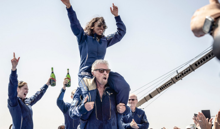 Virgin Orbit, compania excentricului miliardar britanic Richard Branson, a intrat în faliment