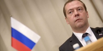 Medvedev amenință Republica Moldova: „Nici nu există o astfel de ţară”