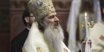 Theodor Paleologu: „Toată lumea știe că Patriarhul Daniel este exasperat de toate pantalonadele lui ÎPS Teodosie”