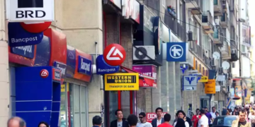 ROMÂNII, FURAȚI DE BĂNCI LA CALCULUL RATELOR