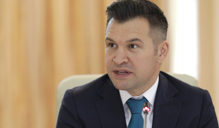 Ionuț Stroe: Nu a avut loc nicio negociere sau discuţie pe tema rocadei şi reorganizării guvernamentale