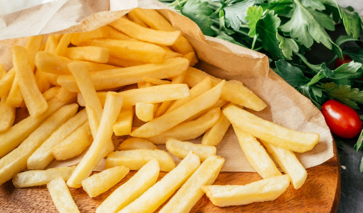 Cartofii prăjiți cresc riscul de depresie și anxietate, arată un studiu