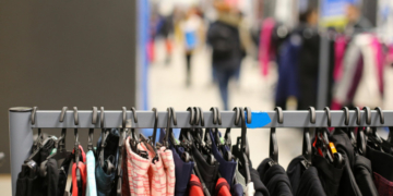 Ţările UE susţin interzicerea distrugerii articolelor textile nevândute